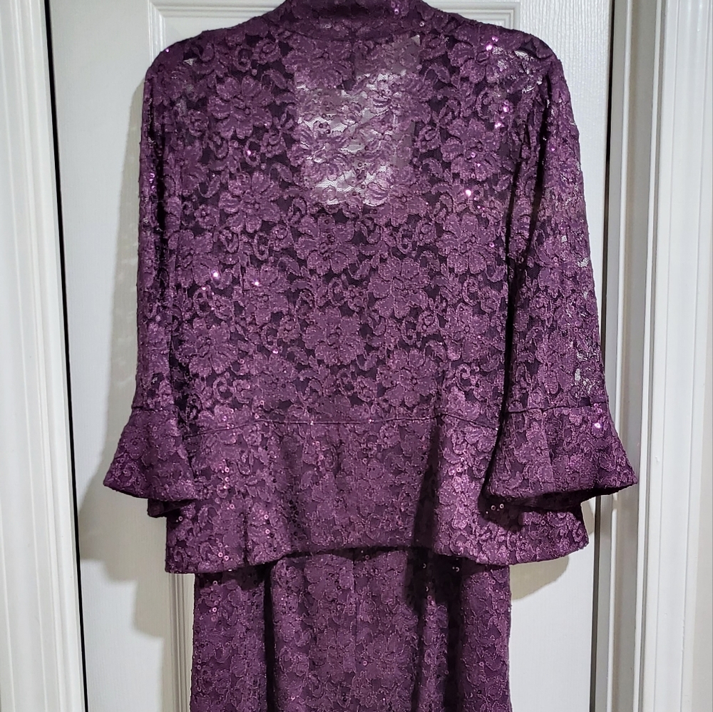 Dress - Picture 8 of 9